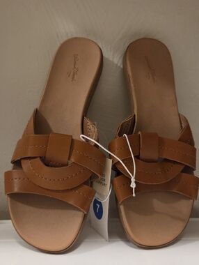 Universal Threads Brown Slide Sandals